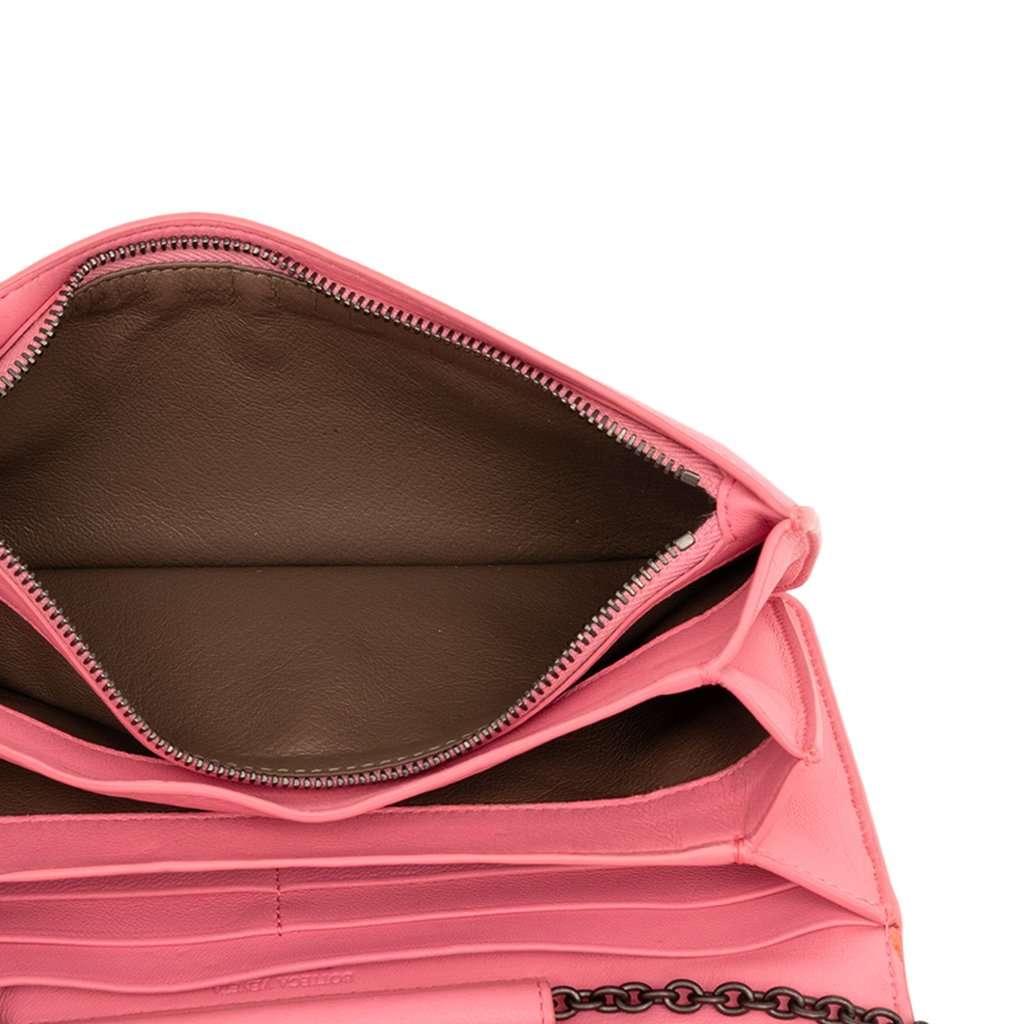 Bottega Veneta Nappa Intrecciato Continental Wallet on Chain Pink Leather Very good - Model View