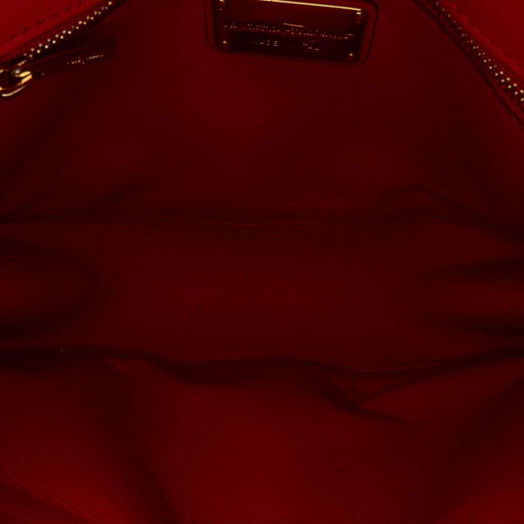 Salvatore Ferragamo Vara Shoulder Bag Red Leather Very good condition - Box View