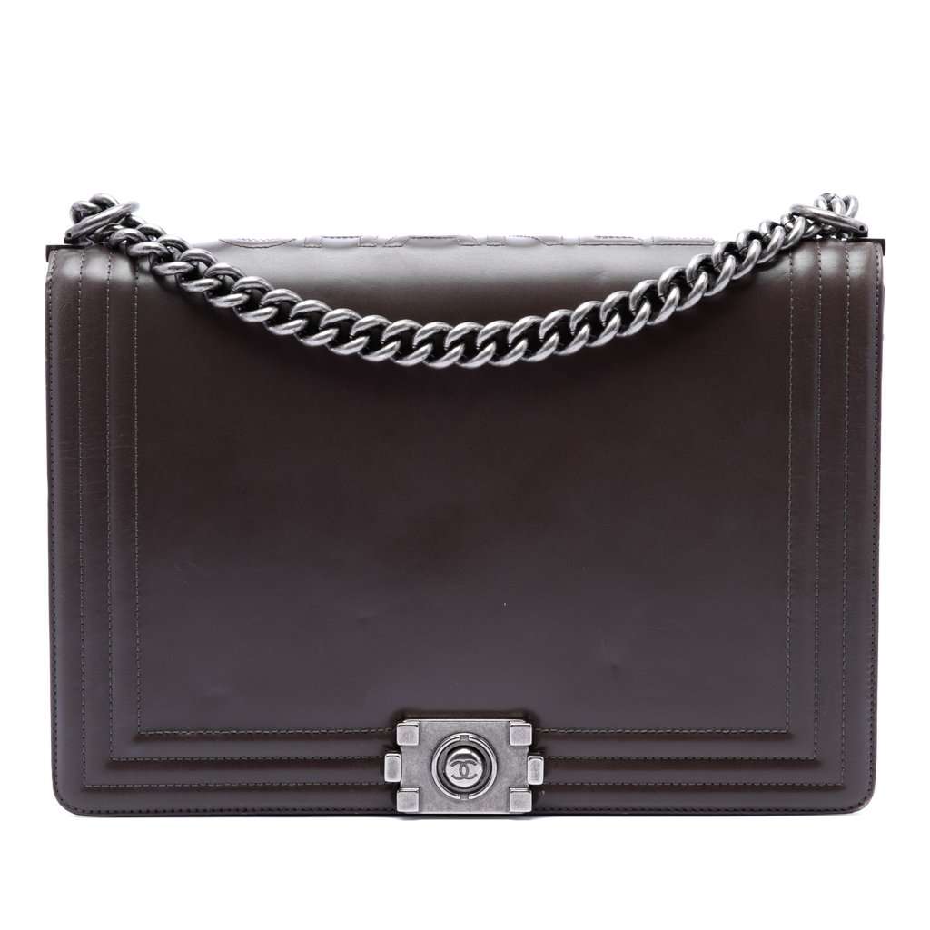 Chanel Large Glazed Calfskin Boy Flap Brown Leather Very good - Front View