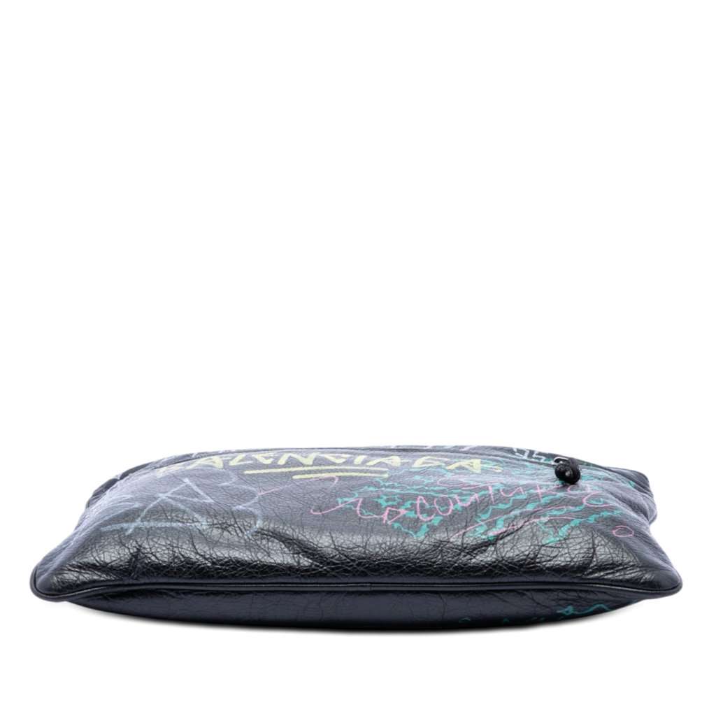 Balenciaga Lambskin Graffiti Explorer Clutch Black Leather Very good condition - Inside View