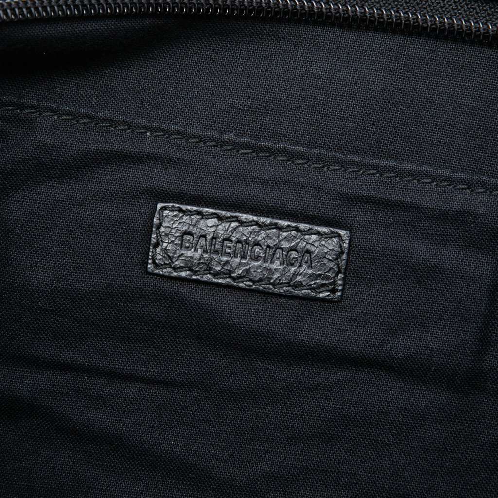 Balenciaga Lambskin Graffiti Explorer Clutch Black Leather Very good condition - Box View