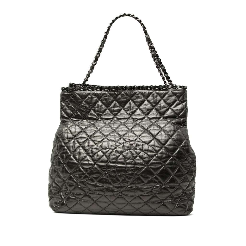 Chanel Large Glazed Calfskin Quilted Chain Me Tote Black Leather Very good condition - Front View