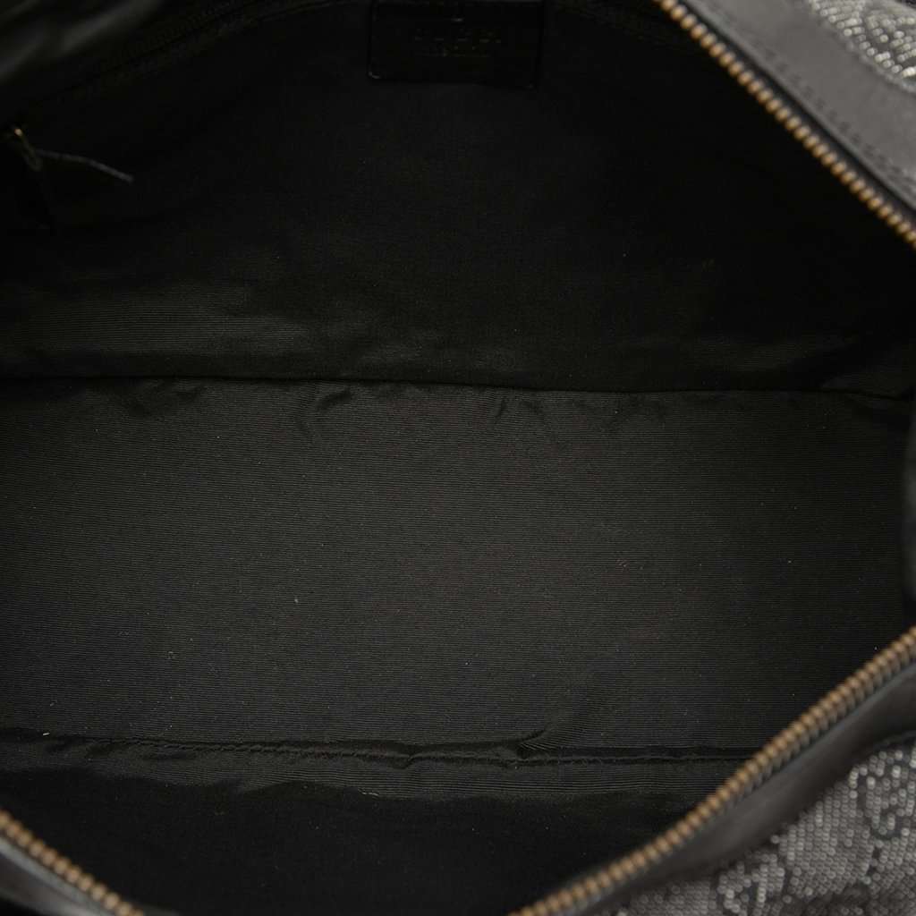 Gucci GG Denim Shoulder Bag Navy Very good - Model View