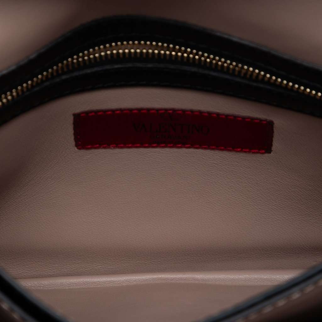 Valentino Nappa Rockstud Wristlet Clutch Black Leather Very good condition - Model View