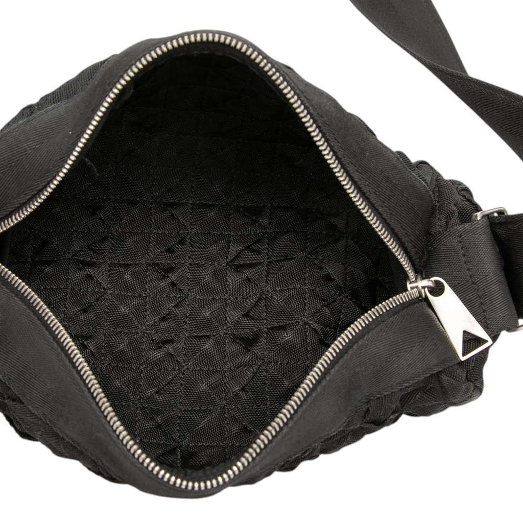 Bottega Veneta Canvas Intrecciato Webbing Belt Bag Black Very good condition - Model View