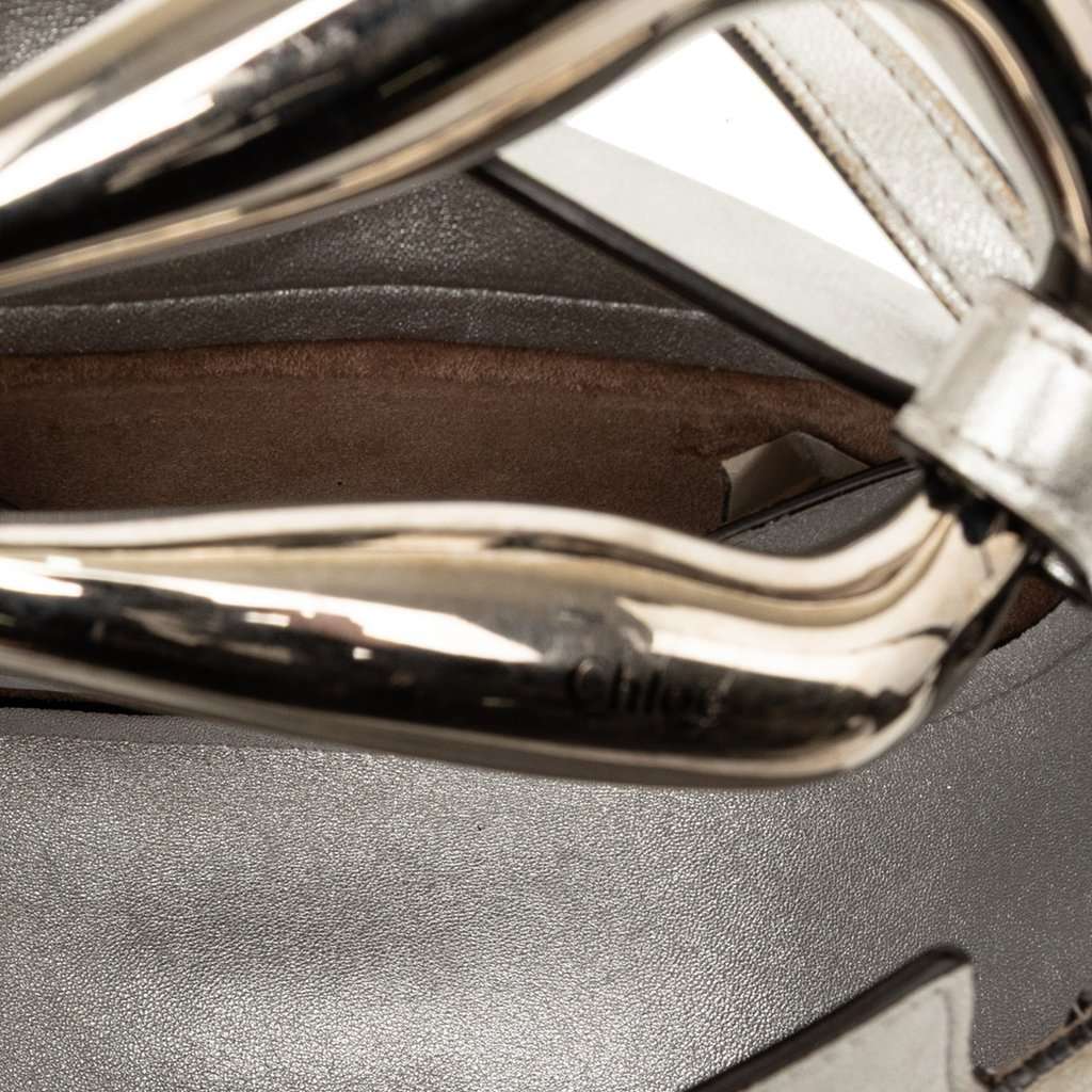 Chloé Small Metallic Leather Kiss Satchel Silver Leather Very good condition - Model View