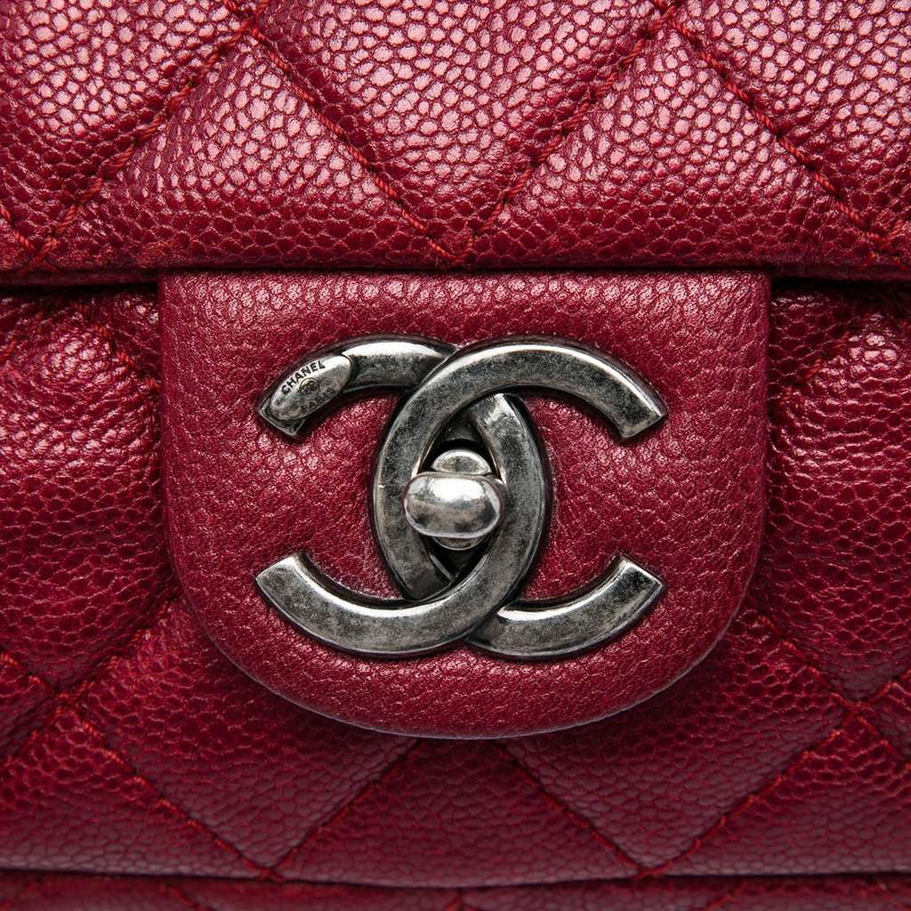 Chanel Jumbo Quilted Iridescent Caviar Easy Flap Red Leather Very good condition - Box View