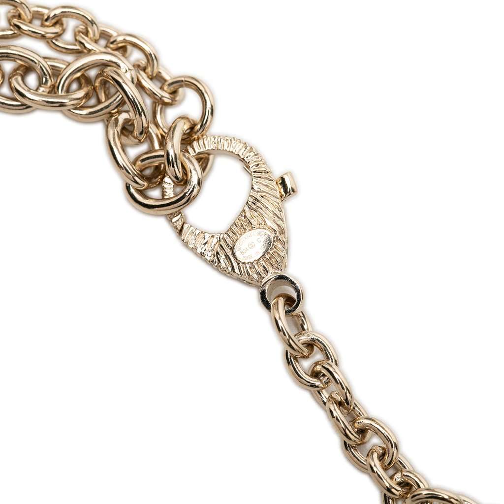 Chanel CC Gold Plated Strass Perfume Bottle Pendant Necklace Gold Metal Very good condition - Model View