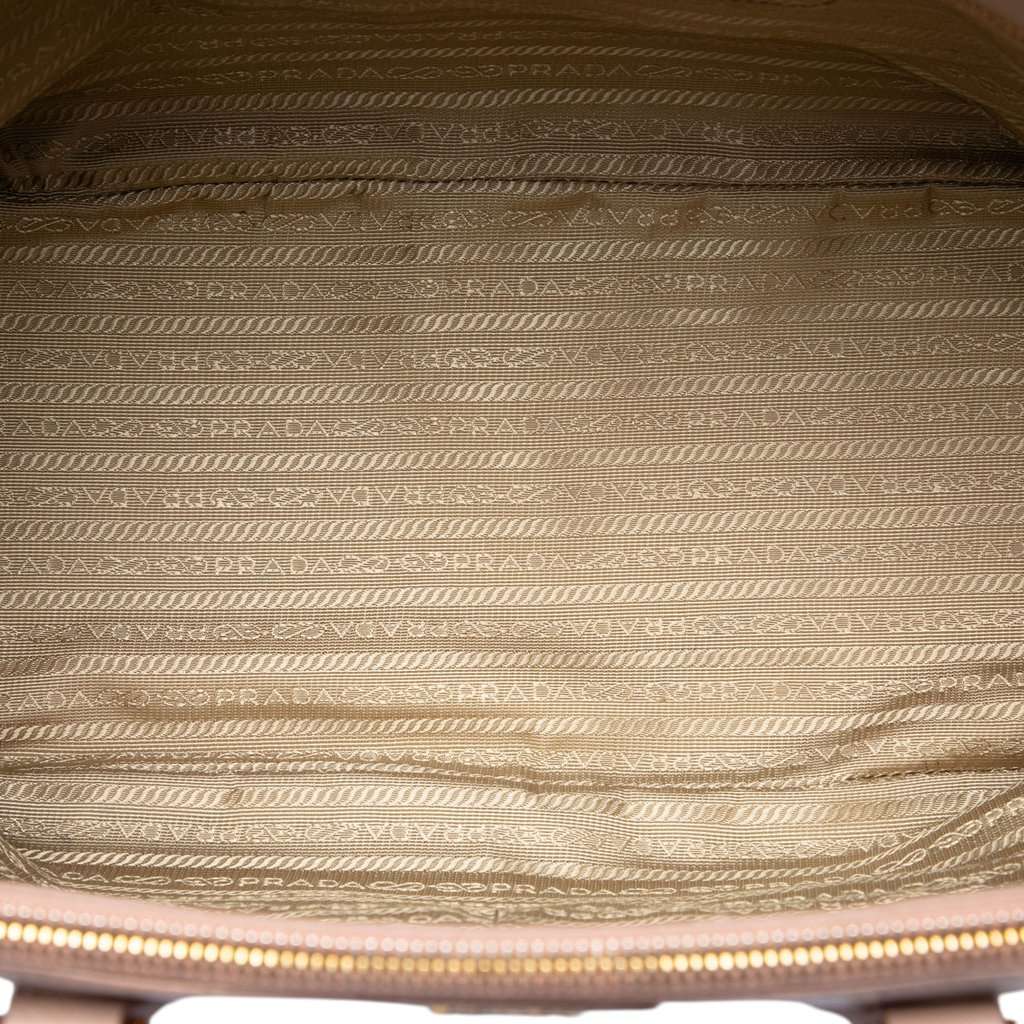 Prada Large Saffiano Lux Galleria Double Zip Satchel Brown Leather Very good - Model View