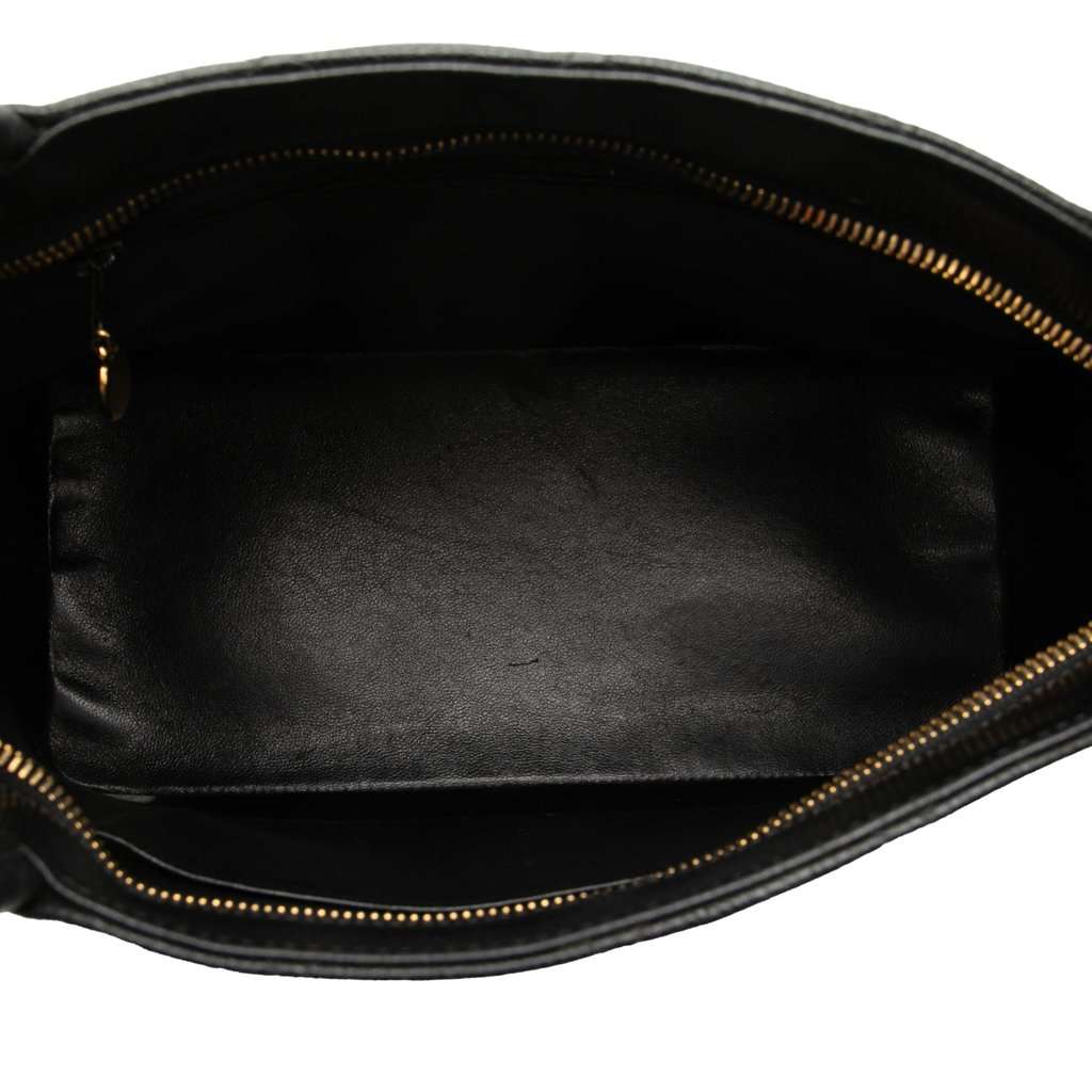 Chanel Caviar Medallion Tote Black Leather Very good condition - Model View