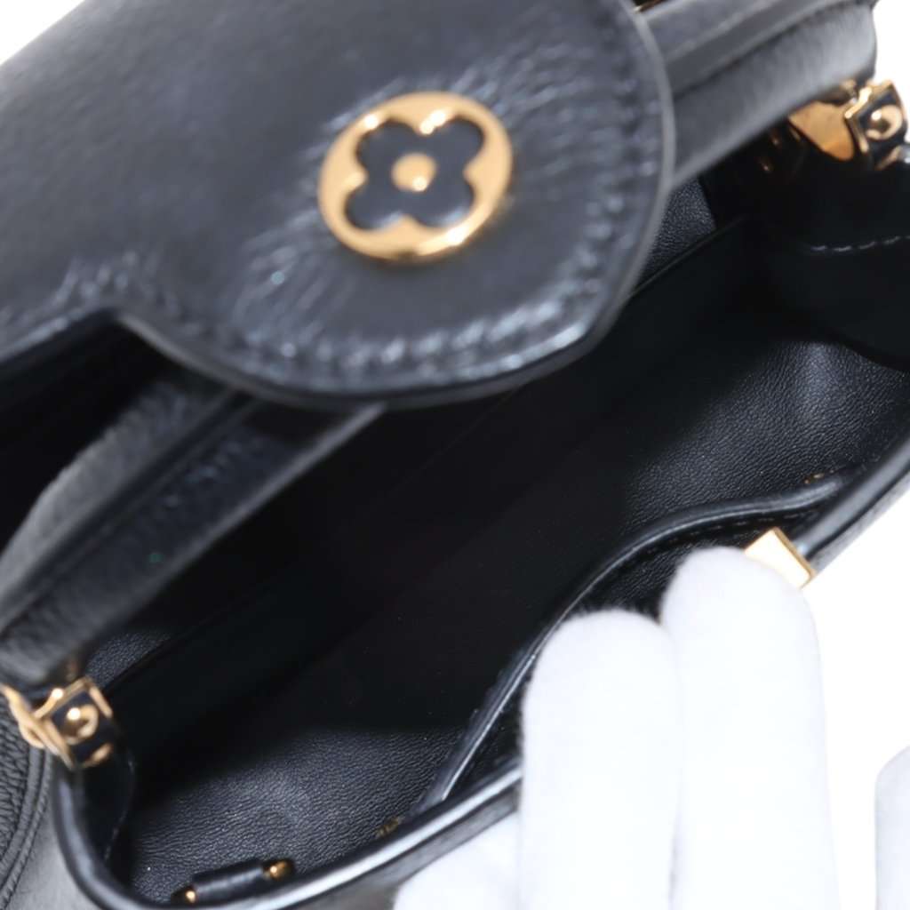 Louis Vuitton Taurillon Mini Capucines Black Leather Very good condition - Box View