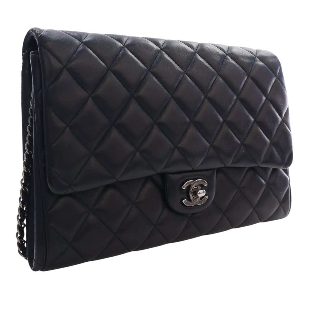 Chanel CC Quilted Lambskin Flap Clutch with Chain Black Leather Very good - Back View