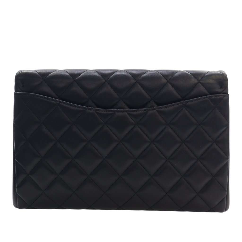 Chanel CC Quilted Lambskin Flap Clutch with Chain Black Leather Very good - Model View