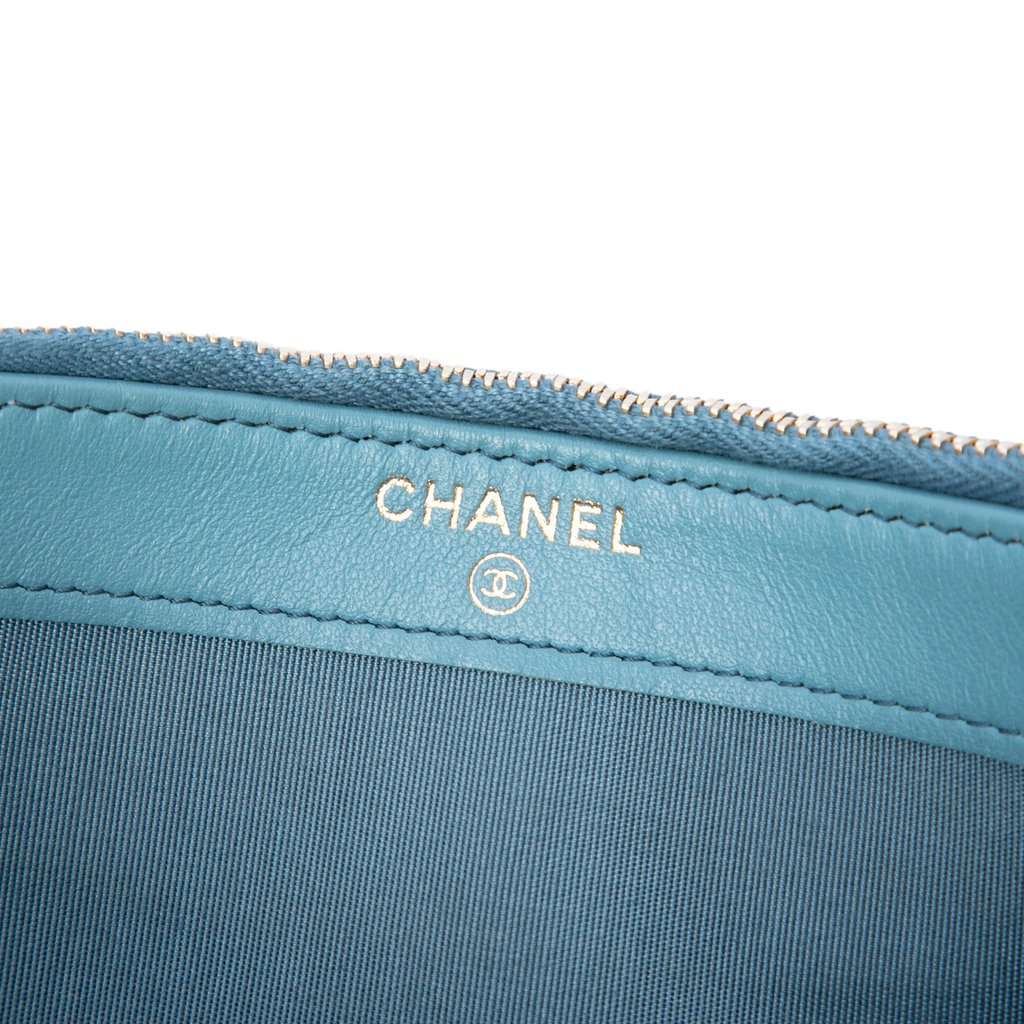 Chanel Raffia Deauville Double Zip Clutch with Chain Blue Very good condition - Box View
