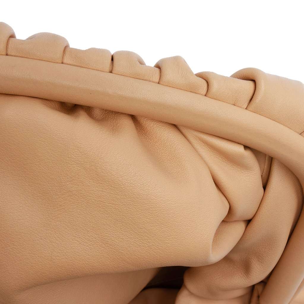 Bottega Veneta Teen Lambskin Pouch Beige Leather Very good condition - Box View