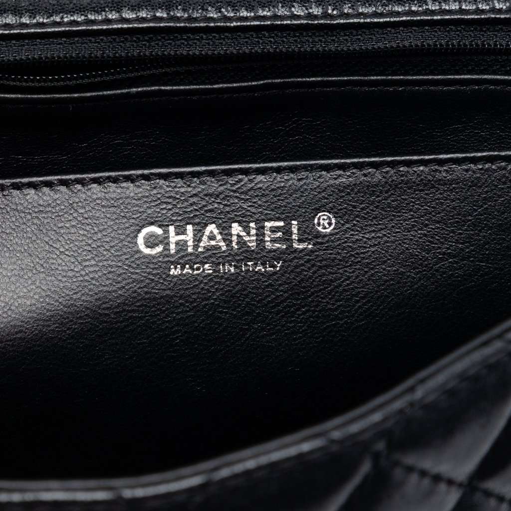 Chanel Quilted Iridescent Lambskin Reissue 2.55 Chain Flap Black Leather Very good condition - Box View