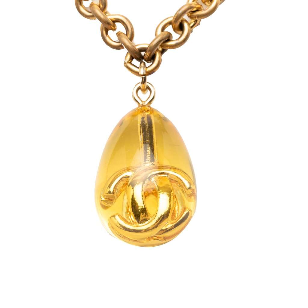 Chanel CC Gold Plated Resin Teardrop Pendant Necklace Gold Metal Very good - Model View