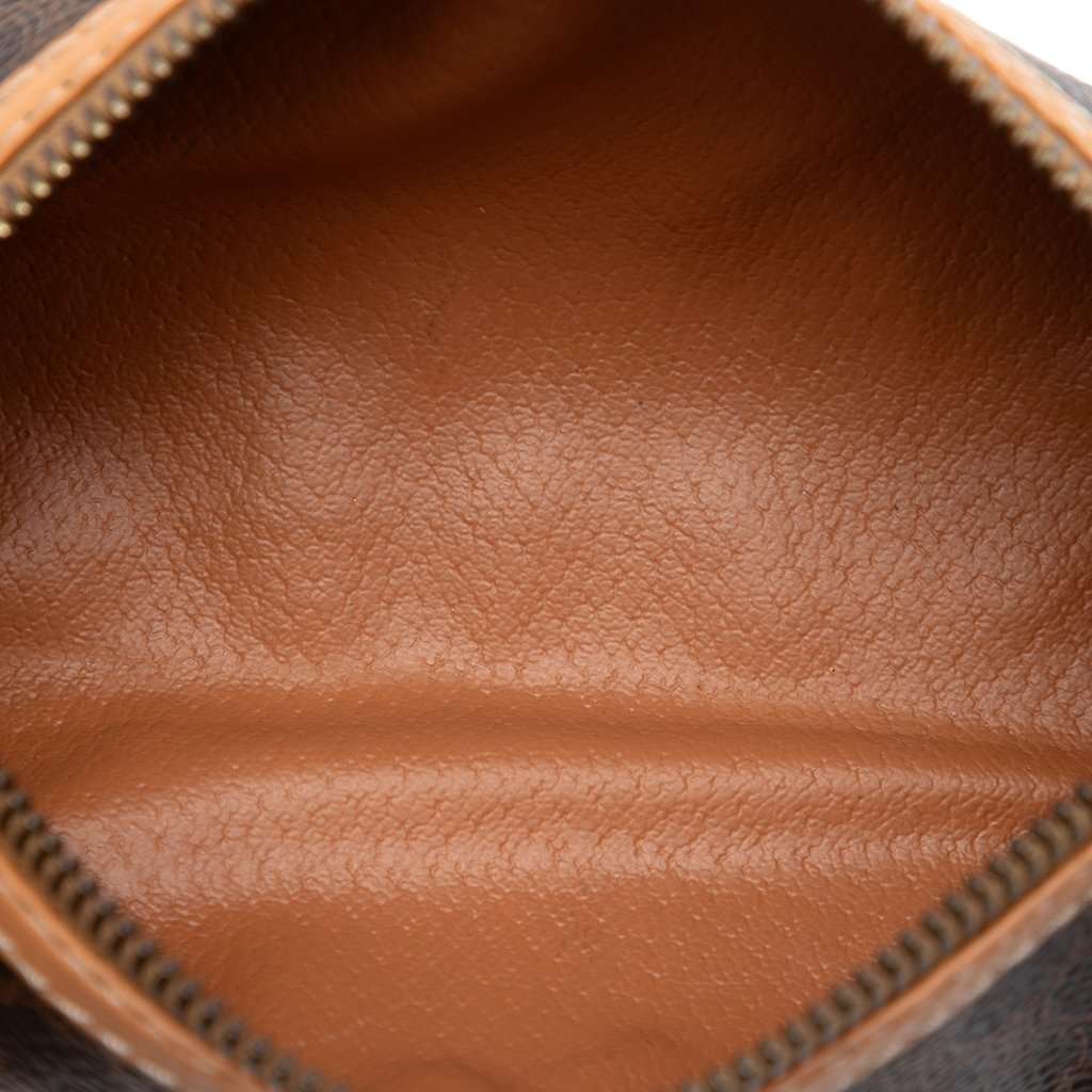 Celine Macadam Coated Canvas Crossbody Brown Very good condition - Model View