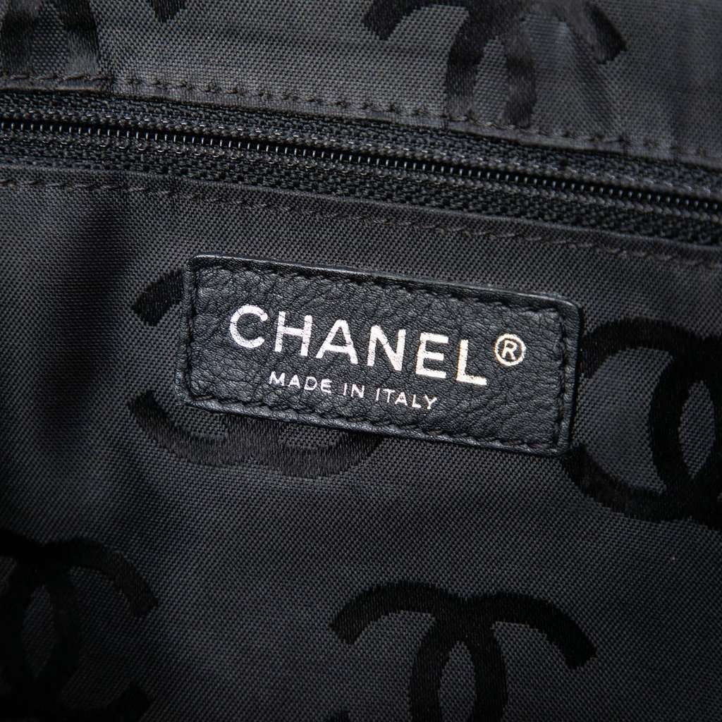 Chanel Pony Hair and Patent Mademoiselle Turnlock Tote Black Very good condition - Box View