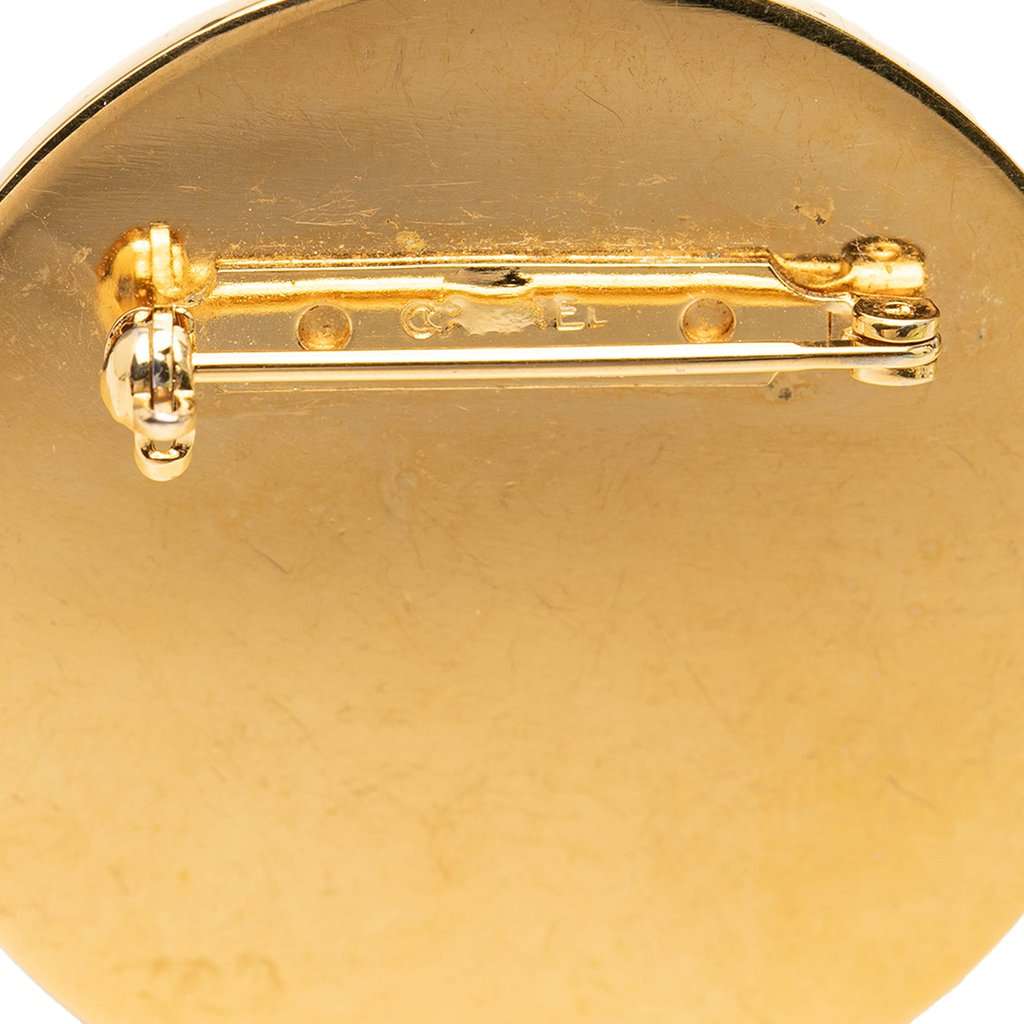 Chanel CC Gold Plated Enamel 31 Rue Cambon Brooch Gold Metal Very good condition - Inside View