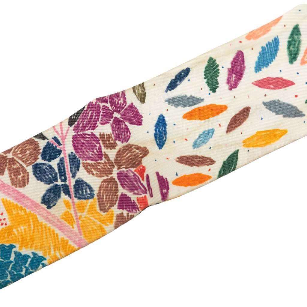 Hermès Chacun Fait Son Nid Silk Twilly Scarf Blue Very good condition - Box View