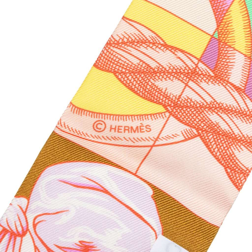 Hermès Cavalleria d Etriers Silk Twilly Scarf Pink Very good condition - Inside View