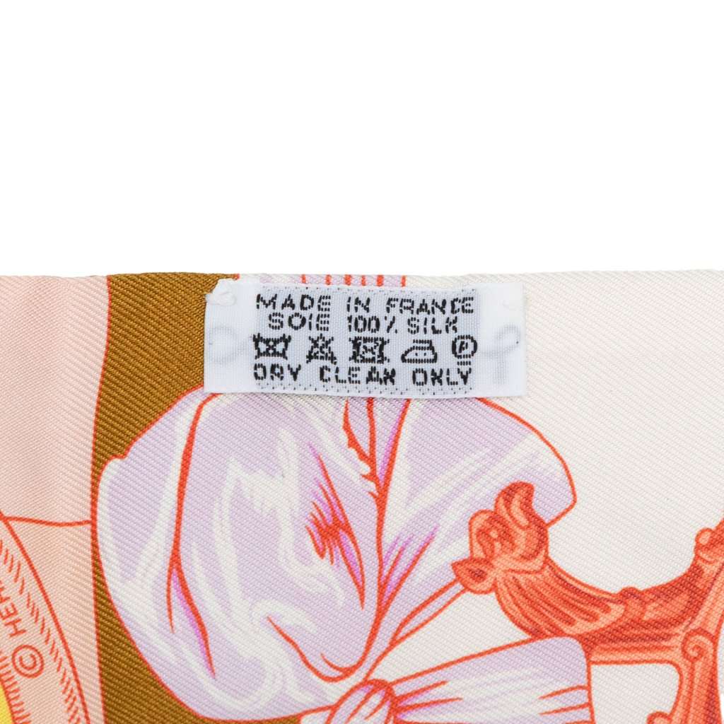 Hermès Cavalleria d Etriers Silk Twilly Scarf Pink Very good condition - Model View