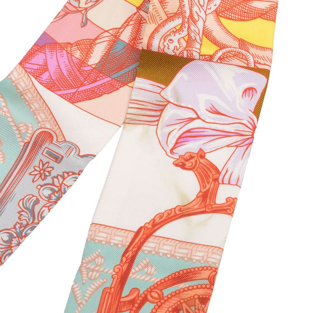 Hermès Cavalleria d Etriers Silk Twilly Scarf Pink Very good condition - Box View