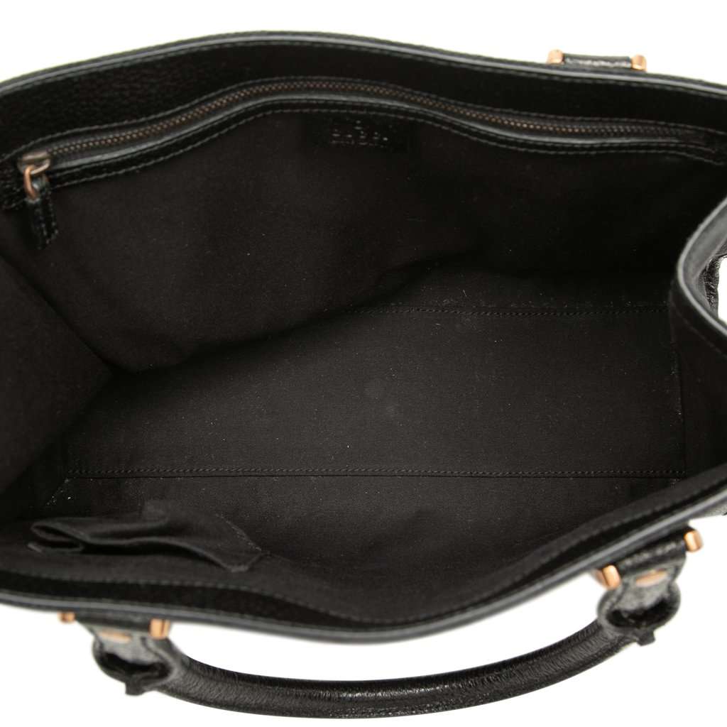 Gucci GG Canvas Nailhead Tote Black Very good condition - Model View
