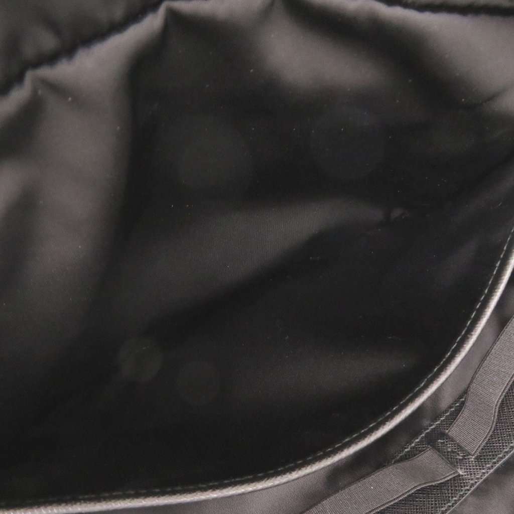 Prada Saffiano Trimmed Tessuto Clutch Black Very good condition - Box View