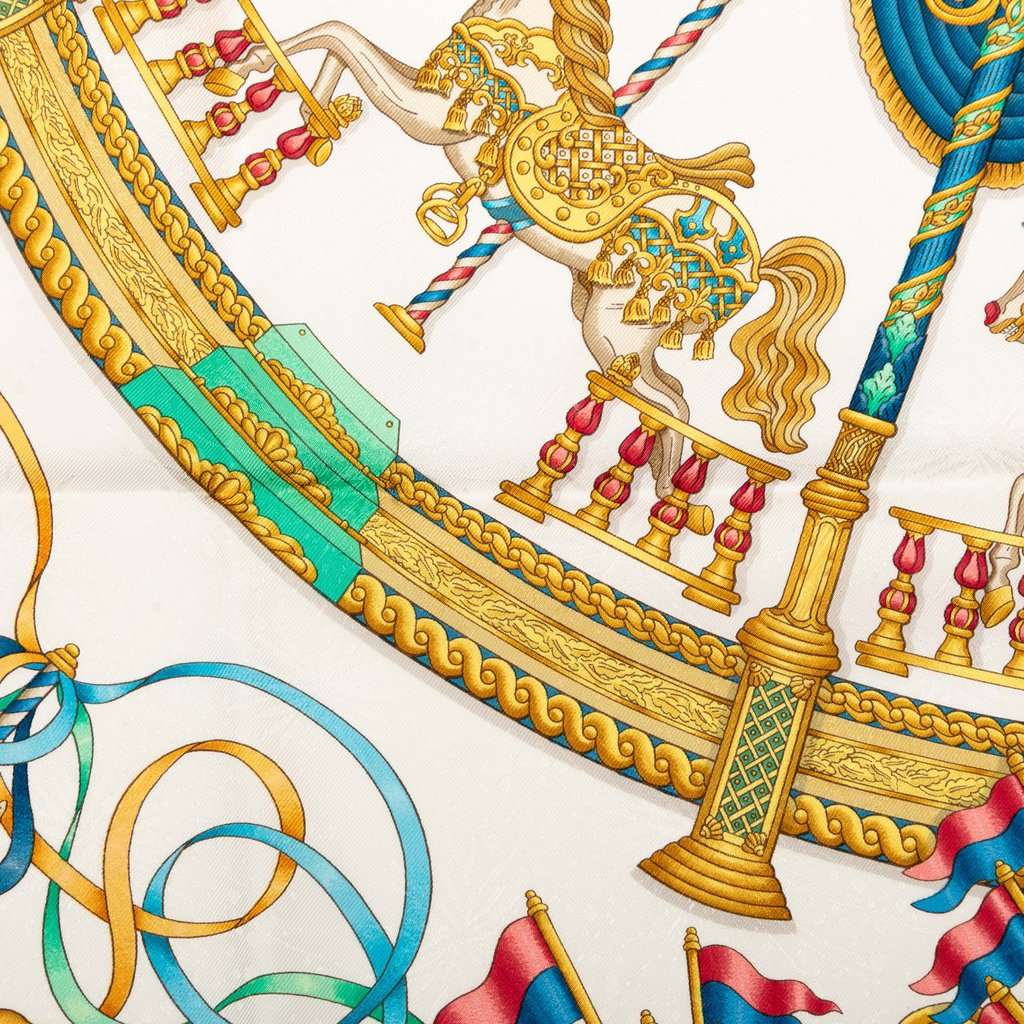 Hermès Luna Park Silk Scarf 90 White Never worn - Inside View