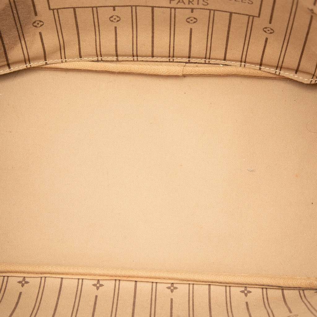 Louis Vuitton Monogram Neverfull MM Brown Very good condition - Model View