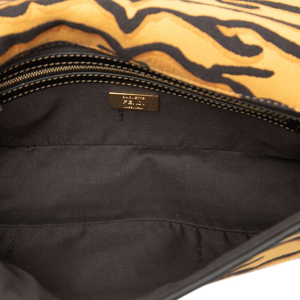Fendi Embroidered Canvas Tiger Print Baguette Satchel Brown Very good condition - Model View