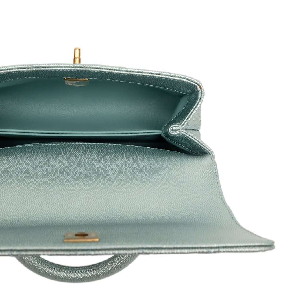 Chanel Mini Metallic Caviar Coco Top Handle Bag Blue Leather Very good condition - Model View