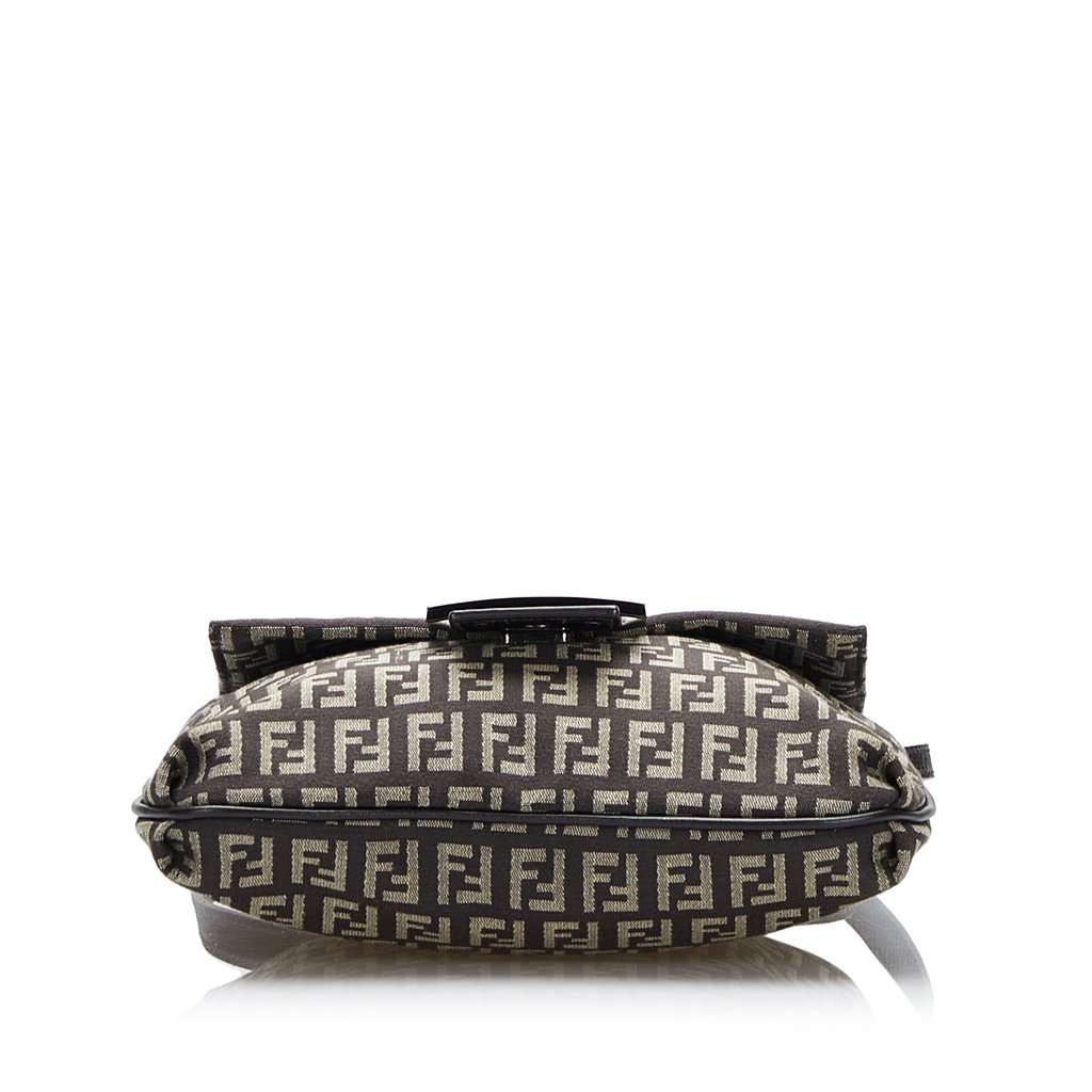 Fendi Zucchino Crossbody Brown Very good condition - Model View