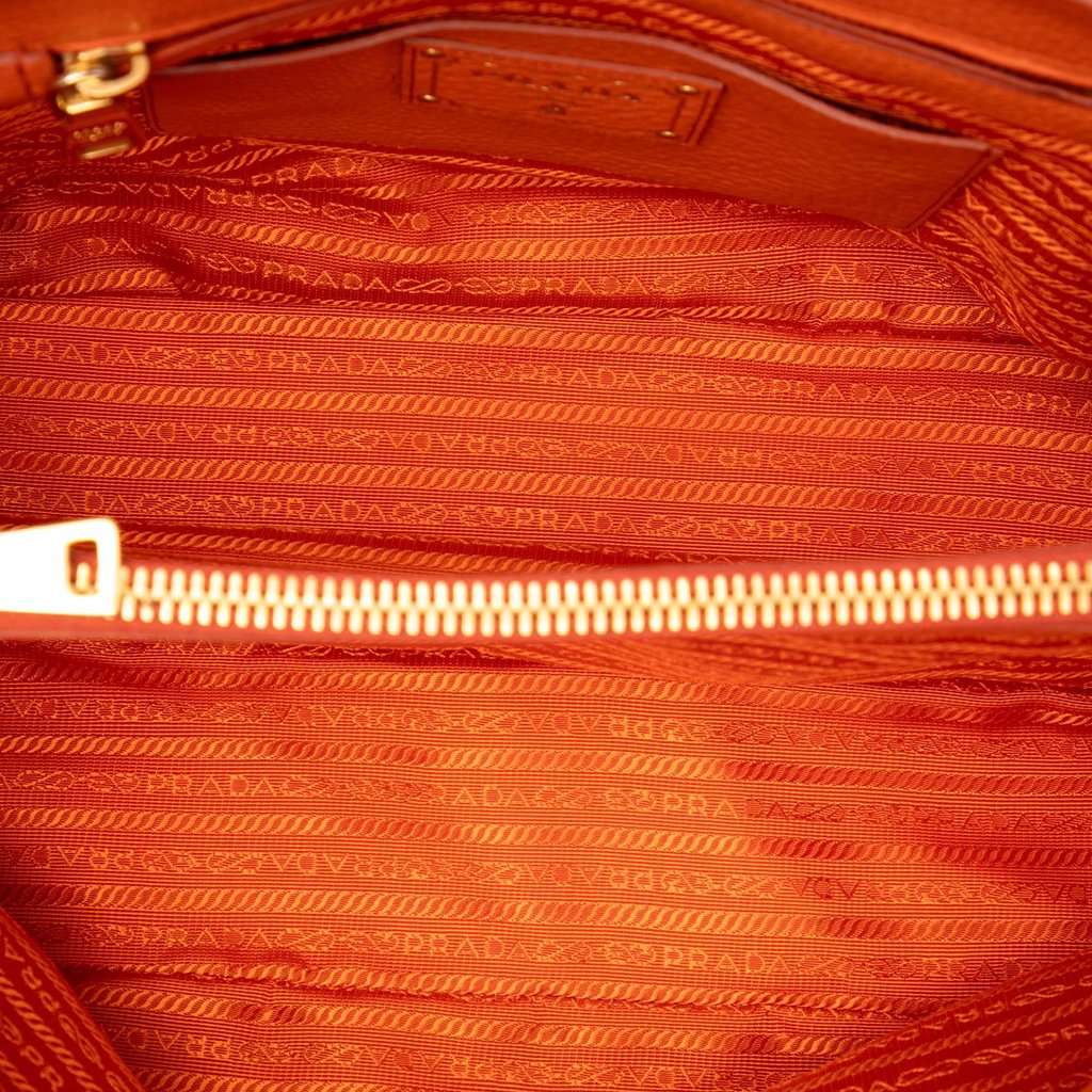Prada Vitello Daino Open Convertible Tote Orange Leather Very good - Model View