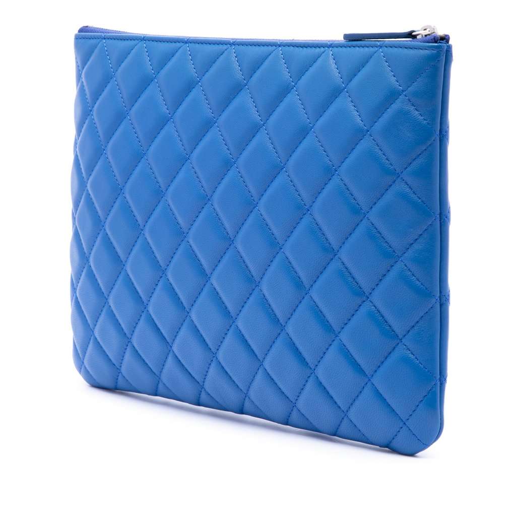 Chanel Medium Quilted Lambskin O Case Clutch Blue Leather Very good - Back View