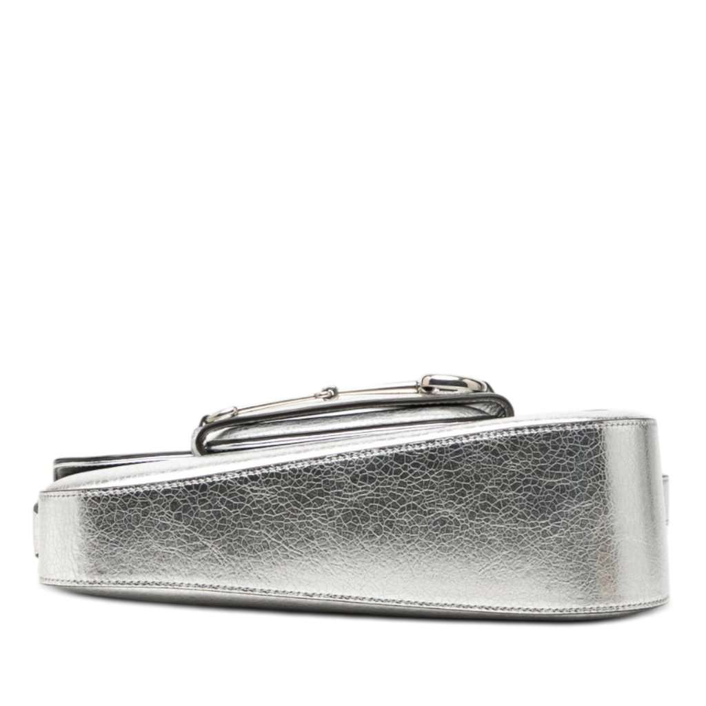 Gucci Metallic Textured Calfskin Asymmetric Horsebit 1955 Shoulder Bag Silver Leather Very good condition - Inside View