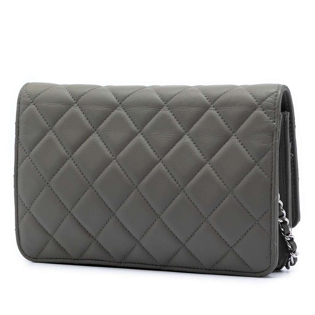 Chanel CC Quilted Lambskin Incognito Wallet On Chain MultiColor Leather Very good condition - Back View