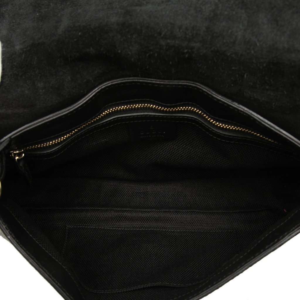 Gucci Medium Patent Soho Chain Flap Crossbody Black Leather Very good condition - Model View