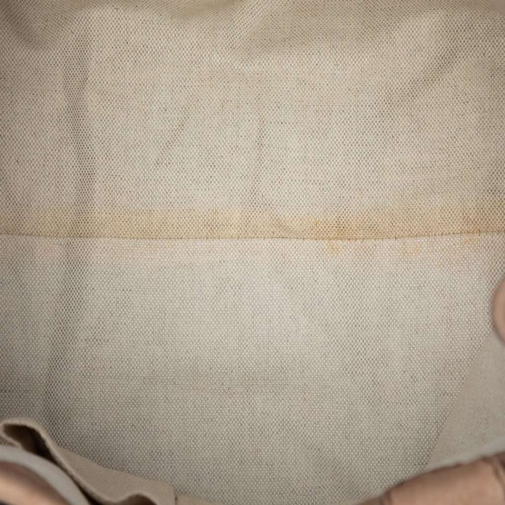 Gucci GG Canvas Running Tote Beige Very good condition - Model View