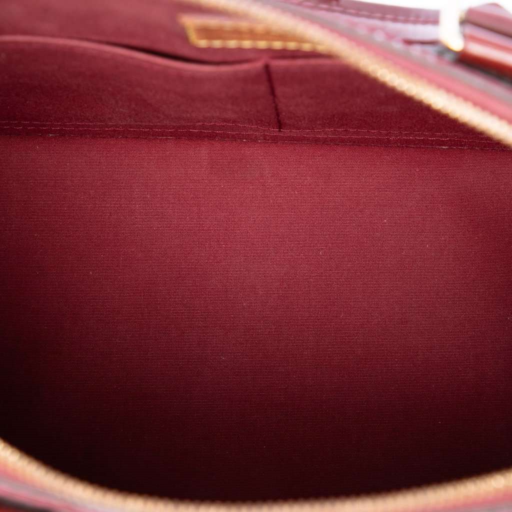 Louis Vuitton Monogram Vernis Alma PM Red Leather Very good - Model View