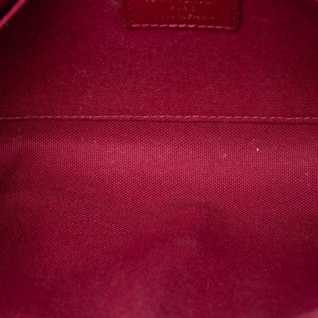 Louis Vuitton Monogram Pochette Felicie Brown Very good - Model View