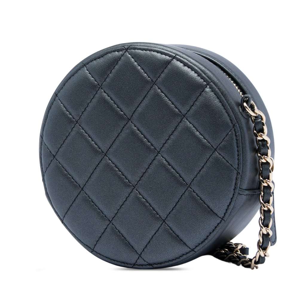 Chanel CC Quilted Iridescent Lambskin Pearl Round Clutch with Chain Black Leather Very good - Back View