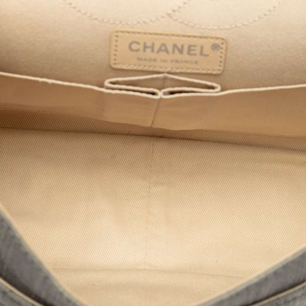 Chanel Tricolor Quilted Denim Reissue 2.55 Double Flap 226 MultiColor Very good condition - Model View