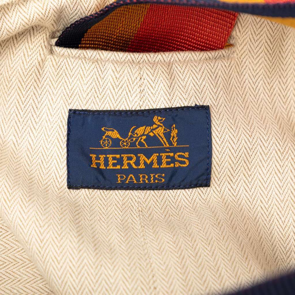 Hermès Toile Chevron Cavalier Sling Bag White Very good condition - Box View