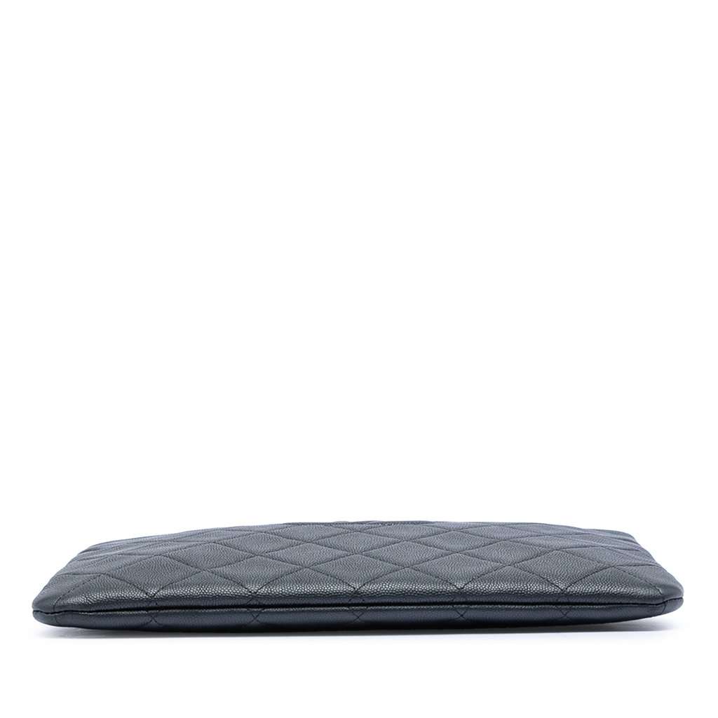 Chanel Medium CC Quilted Caviar O Case Clutch Black Leather Very good condition - Inside View