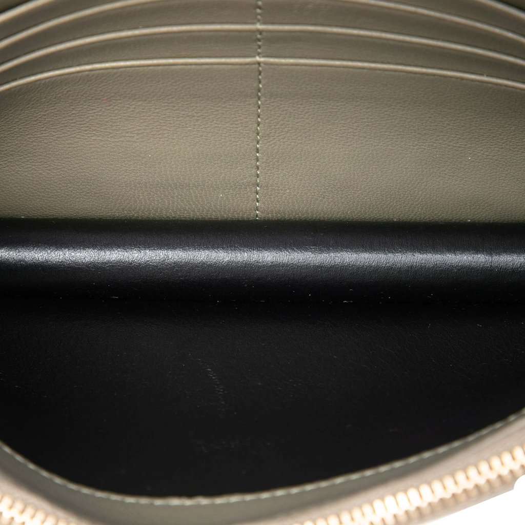 Saint Laurent Chevron Lambskin Monogram Envelope Chain Wallet Other Leather Very good condition - Model View