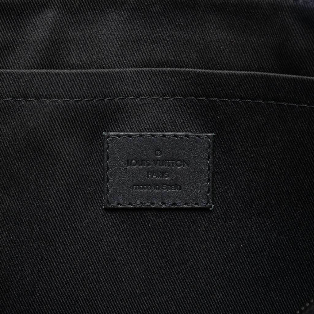 Louis Vuitton Monogram Shadow Discovery Pochette Black Leather Very good condition - Box View