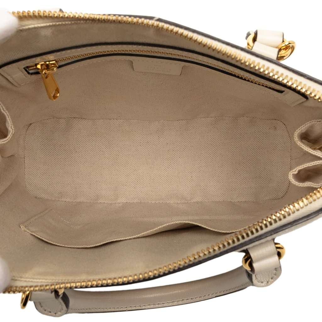 Gucci Small GG Supreme Horsebit 1955 Satchel Beige Very good condition - Model View